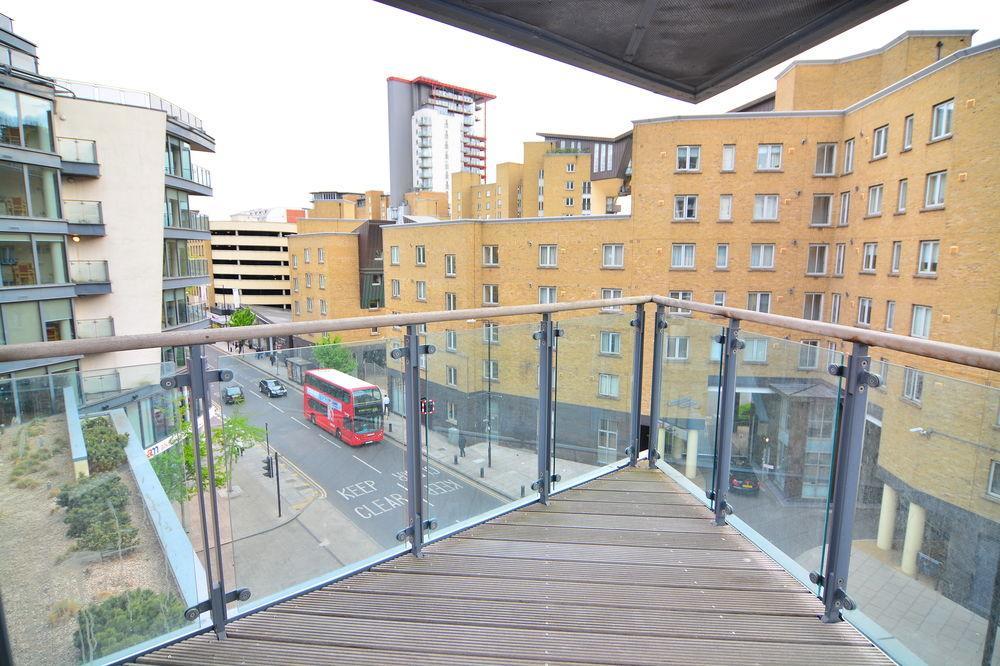 Apartment Wharf - Canary South London Exterior photo